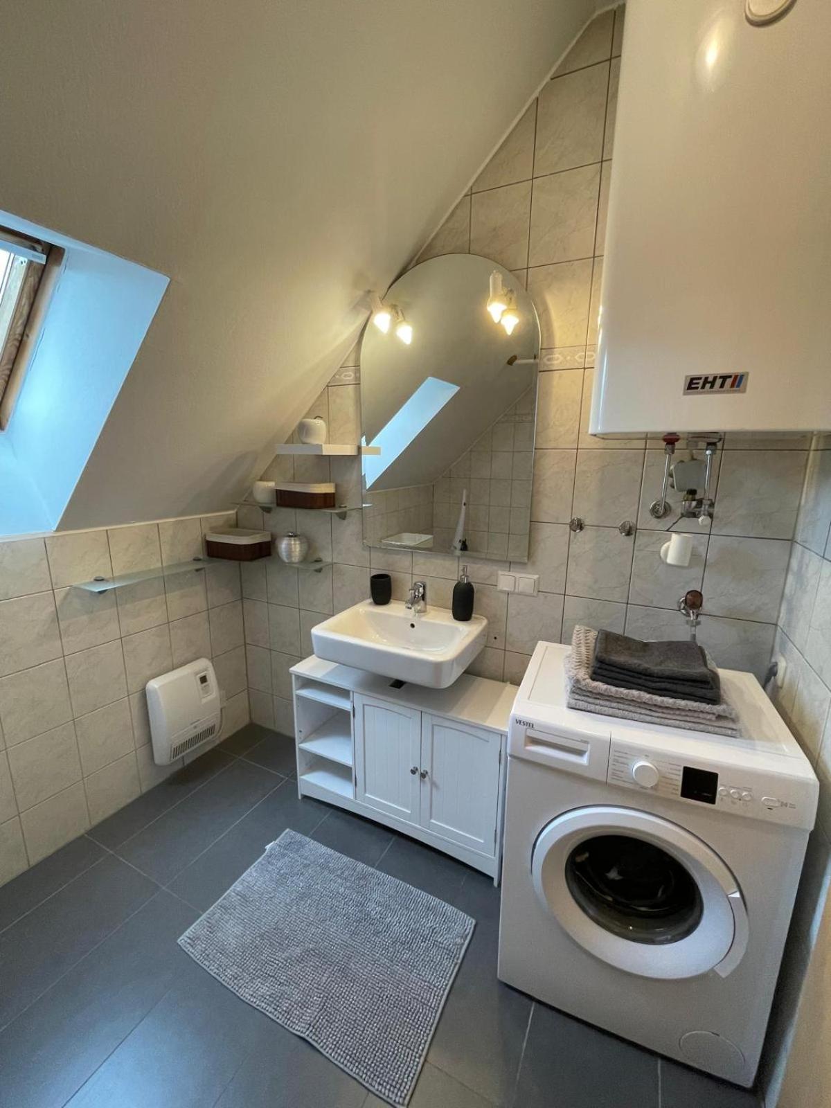 Bullsliving Seeapartment 5 Velden am Woerthersee Ngoại thất bức ảnh