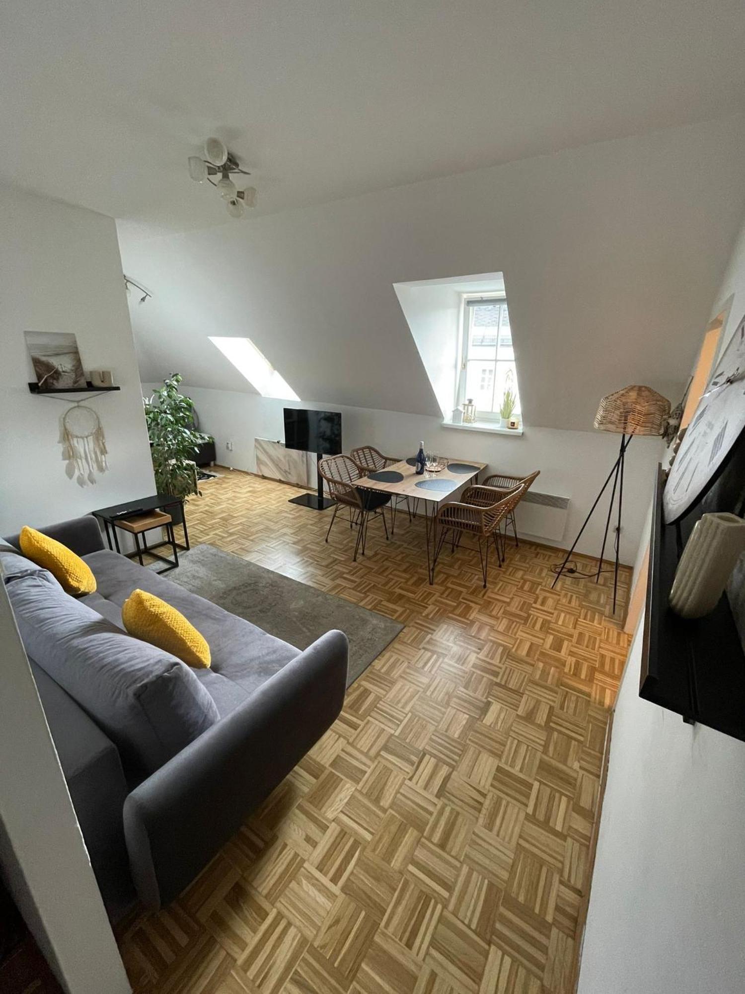 Bullsliving Seeapartment 5 Velden am Woerthersee Ngoại thất bức ảnh